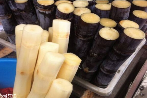 冬天吃甘蔗上火吗,秋天吃甘蔗上火吗