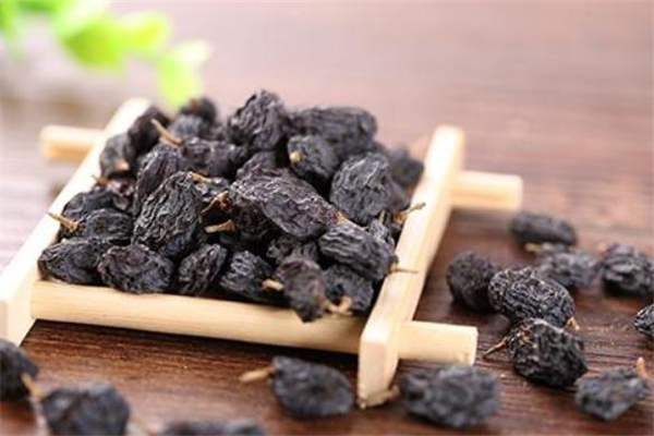 黑枸杞泡酒可以保存多长时间,黑枸杞泡酒时间长了能喝吗