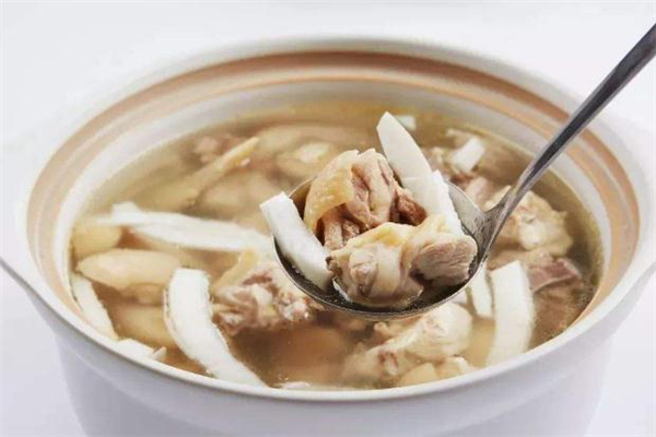 椰子肉煲鸡汤的做法功效,椰子肉煲鸡汤的做法大全