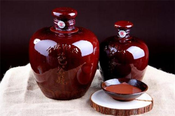 散装白酒批发到哪里进货,哪里有收购散装白酒的