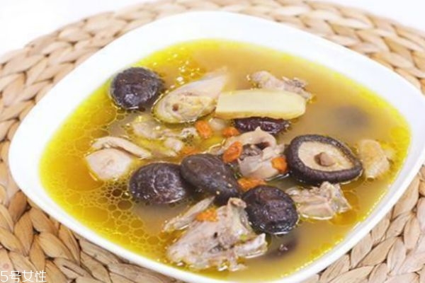 鸡汤一周喝几次好,每周喝一次鸡汤好吗