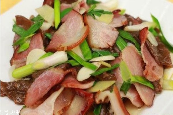 腊肉腊肠怎么做好吃又简单,腊肠怎样做才好吃