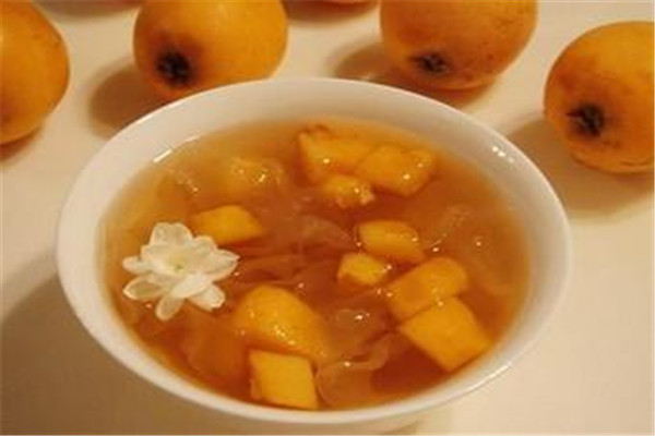 枇杷叶可以和梨一起煮吗,枇杷叶子可以和梨一起煮吗 枇杷叶可以和梨一起煮吗,枇杷叶子可以和梨一起煮吗