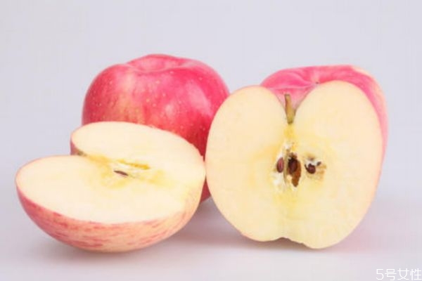 脸上长痘痘吃什么好排毒,脸上反反复复长痘痘吃什么药好