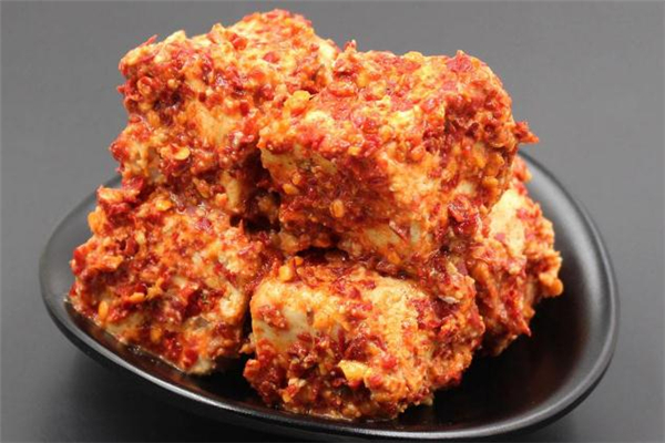 腐乳酸了还能吃吗,腐乳发酸还能吃吗