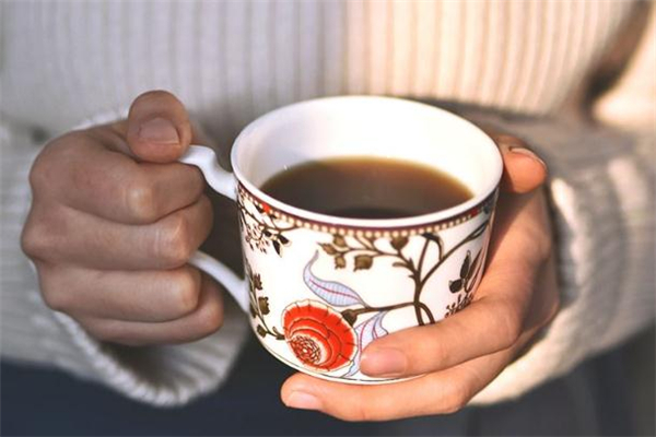 黑糖姜茶适合什么人用,喝黑糖姜茶的好处