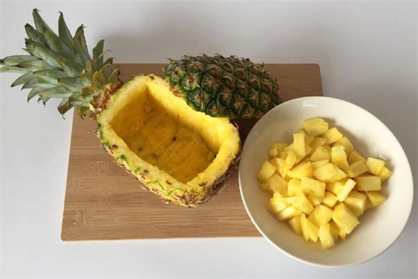 凤梨不能和什么一起吃?,凤梨不能和什么一起吃会中毒