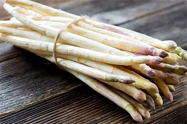 白芦笋的做法大全家常做法,白芦笋的做法大全家常炒菜视频