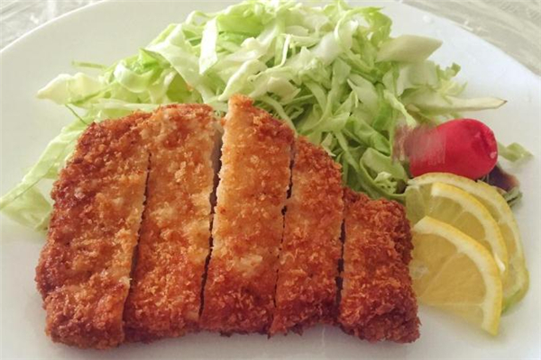 中暑之后应该多穿衣服还是少穿(冬天穿太多会中暑吗)