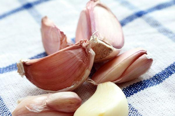 大蒜可以解酒吗?,吃大蒜可以解酒吗