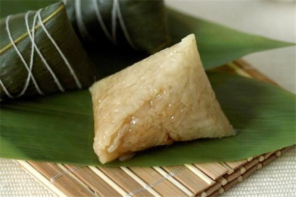 微波炉热粽子要剥皮吗,粽子微波炉加热要剥皮吗 微波炉热粽子要剥皮吗,粽子微波炉加热要剥皮吗