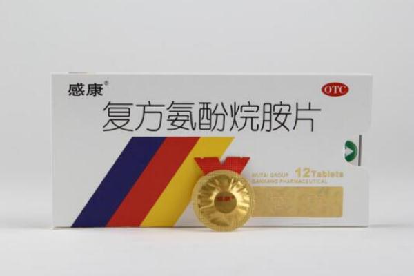 精华露能代替乳液吗(精华露能代替乳液吗)