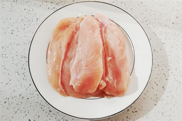 精华霜的使用频率(精华液使用频率)