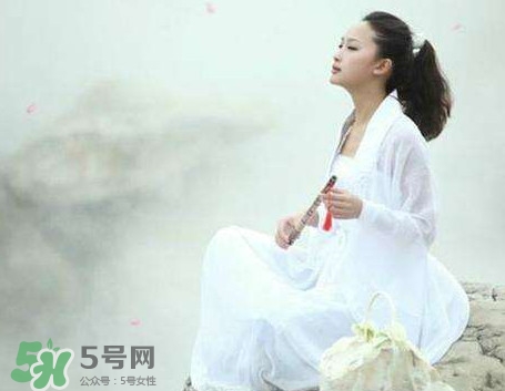 底妆的正确步骤初学者,什么是底妆化妆的步骤 底妆的正确步骤初学者,什么是底妆化妆的步骤