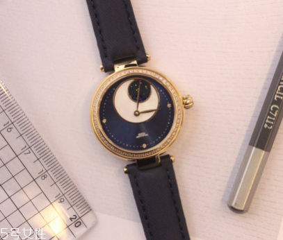 手表镜面用什么擦比较干净,手表镜面脏了怎么清洗