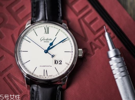 手表有划痕了怎么处理,手表表面划痕 手表有划痕了怎么处理,手表表面划痕