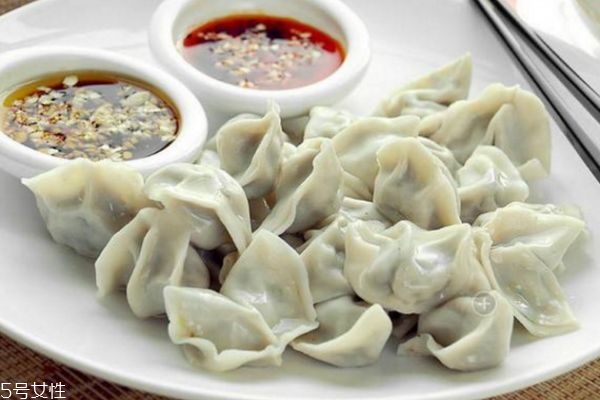 冬天吃饺子有什么好处,立冬吃饺子有什么好处 冬天吃饺子有什么好处,立冬吃饺子有什么好处