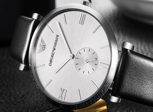 阿玛尼手表和天梭哪个档次高,天梭手表和阿玛尼的手表哪个上档次些