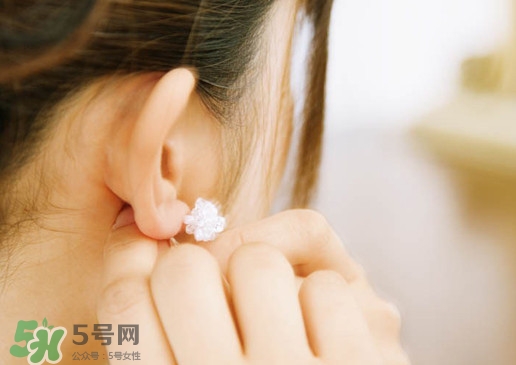 打耳洞用什么打比较好,哪种打耳洞的方式好