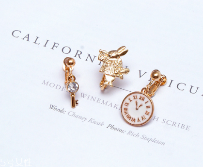 戴耳夹好吗,戴耳夹好不好