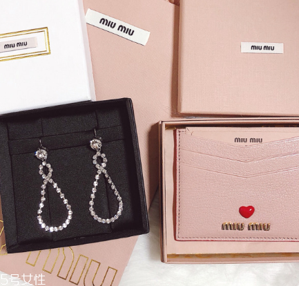 耳环掉色怎么办,耳环掉色怎样可以焕然一新