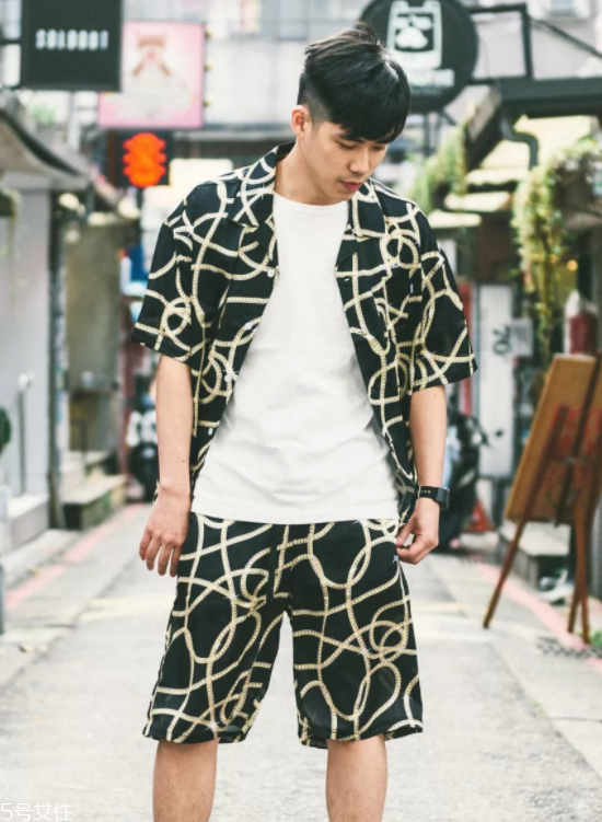 纯白色T恤,纯白t恤图片