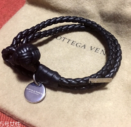 手链发黑如何清洗,怎么清洗项链发黑