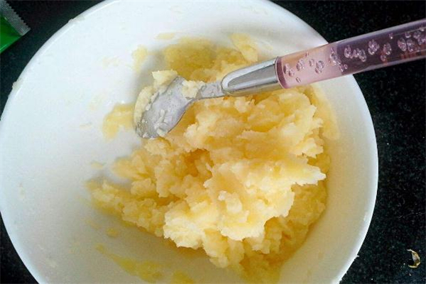 宝宝辅食土豆泥是蒸还是煮,土豆泥是蒸还是煮 宝宝辅食土豆泥是蒸还是煮,土豆泥是蒸还是煮