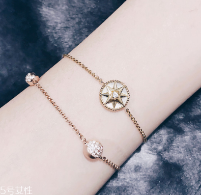 手链戴哪只手好 男人,女生戴什么手链好 手链戴哪只手好 男人,女生戴什么手链好