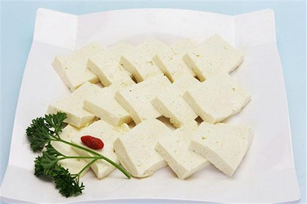 吃豆腐能喝可乐吗,吃豆腐不能喝可乐