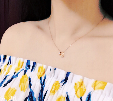 金项链可以用火烧吗,金项链缠上头发可以拿火烧嘛