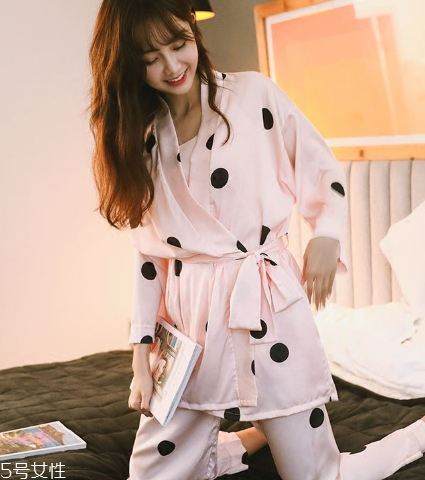 睡衣买什么颜色好,睡衣什么样的好