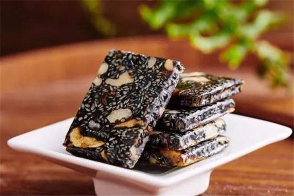 阿胶糕发霉了还能吃吗?,阿胶糕发霉了怎么回事