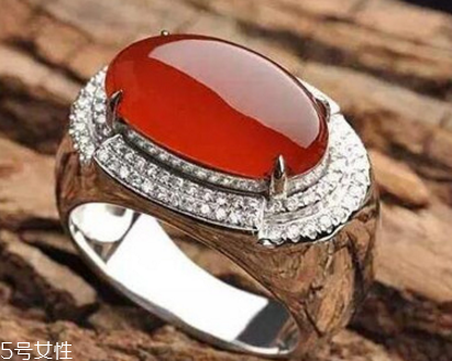 翡翠色的等级怎么看,红翡翠怎么辨别