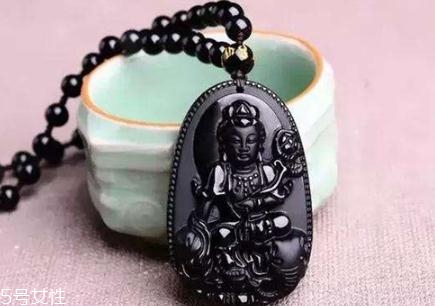 佩戴本命佛的好处,佩戴本命佛的好处和注意事项