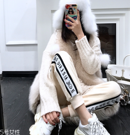 运动裤破洞怎么补,休闲裤破洞修补方法 运动裤破洞怎么补,休闲裤破洞修补方法