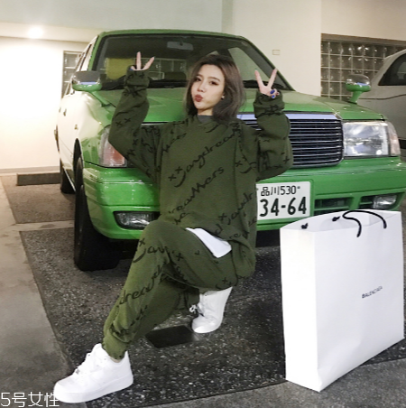 运动裤的大小怎样选择,运动裤最合适的长度