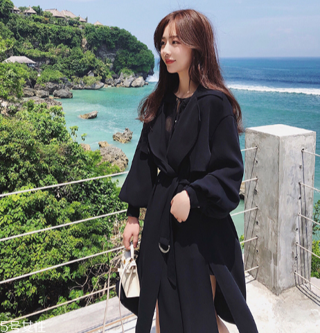 中长款风衣怎么搭配好看,中长款风衣男