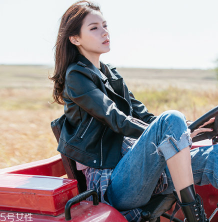 皮衣上的污渍怎么去除,白色皮衣上的污渍怎么去除 皮衣上的污渍怎么去除,白色皮衣上的污渍怎么去除