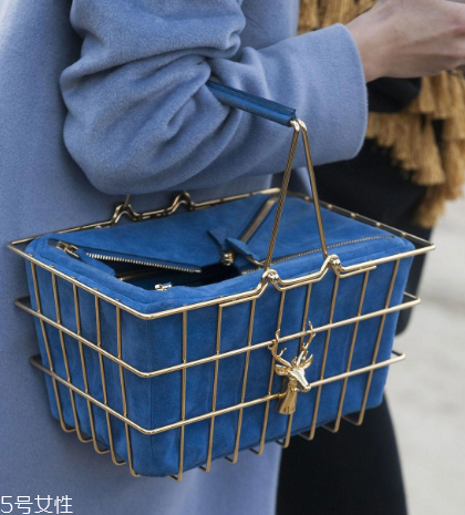 canvas是什么牌子的包