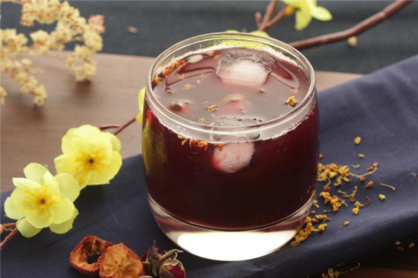 喝酸梅汤可以开车吗,晚上能喝酸梅汤吗