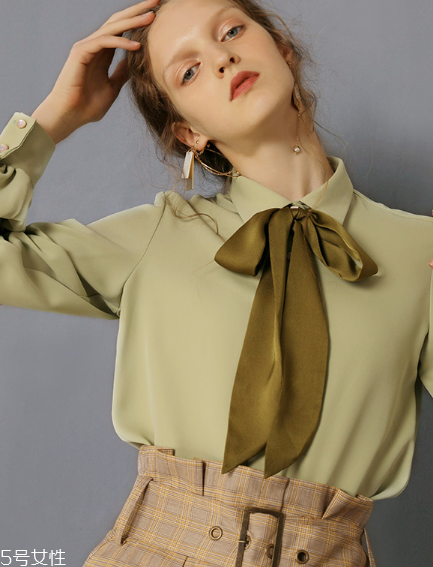 衬衫手洗还是机洗,衬衫干洗好还是水洗好