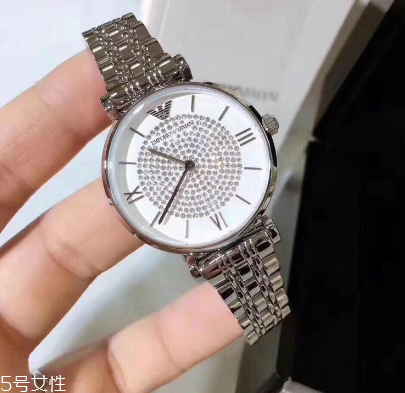 二手阿玛尼满天星手表能卖多少钱,阿玛尼满天星什么档次 二手阿玛尼满天星手表能卖多少钱,阿玛尼满天星什么档次