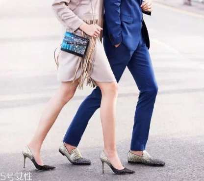 经常穿高跟鞋有什么坏处,经常穿高跟鞋的危害性 经常穿高跟鞋有什么坏处,经常穿高跟鞋的危害性