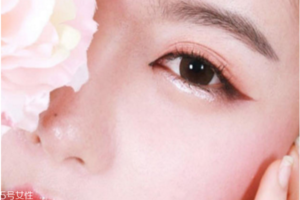 怎样画好眼线,用眼影怎么画眼线