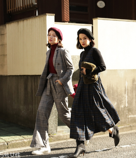 双排扣西装好看吗,双排扣西装和单排扣西装哪个好看