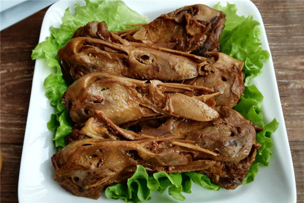 鸭头是发物吗?,青头鸭是发物吗