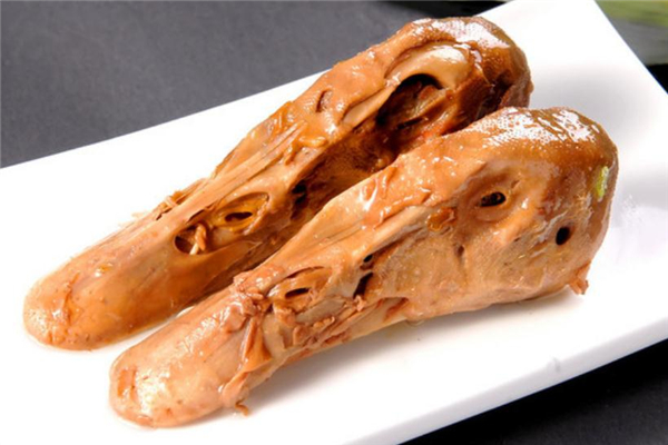 晚上吃鸭头会胖吗,减肥吃鸭头会胖吗