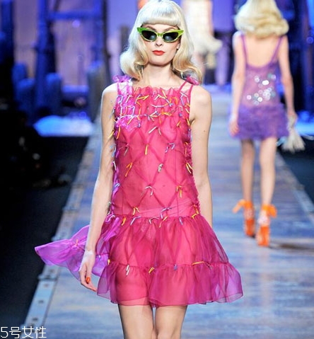 迪奥衣服一般多少钱,迪奥衣服贵吗 迪奥衣服一般多少钱,迪奥衣服贵吗