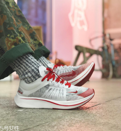 皮鞋码数比运动鞋大吗,皮鞋的码子比运动鞋的大一点吗 皮鞋码数比运动鞋大吗,皮鞋的码子比运动鞋的大一点吗